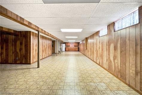 1490 Fatima Drive Parma OH 44134