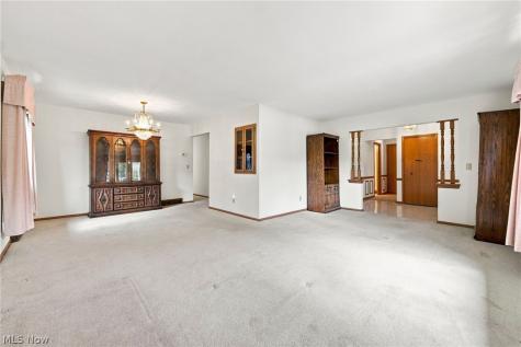 1490 Fatima Drive Parma OH 44134