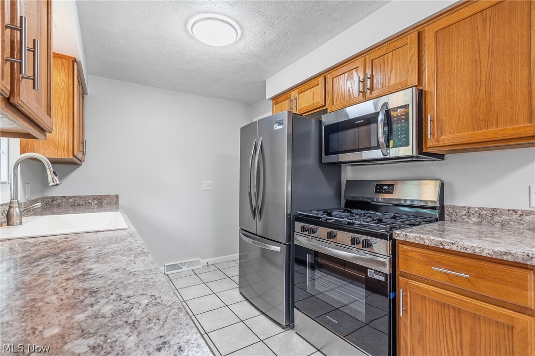 4501 Orchard Dale Drive NW Canton OH 44709