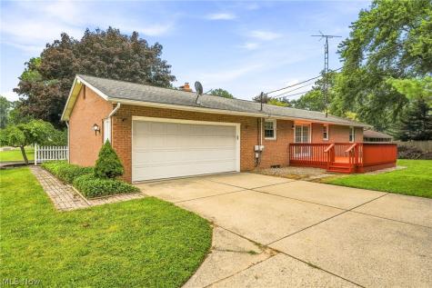 4501 Orchard Dale Drive NW Canton OH 44709