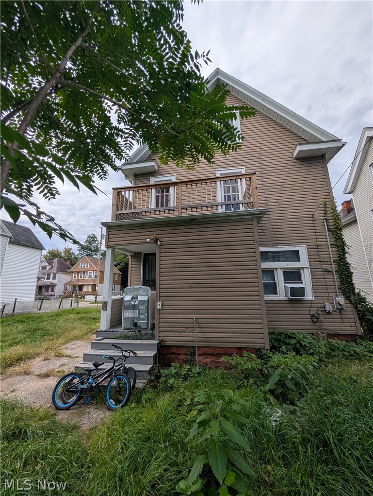 1381 E 93rd Street Cleveland OH 44106