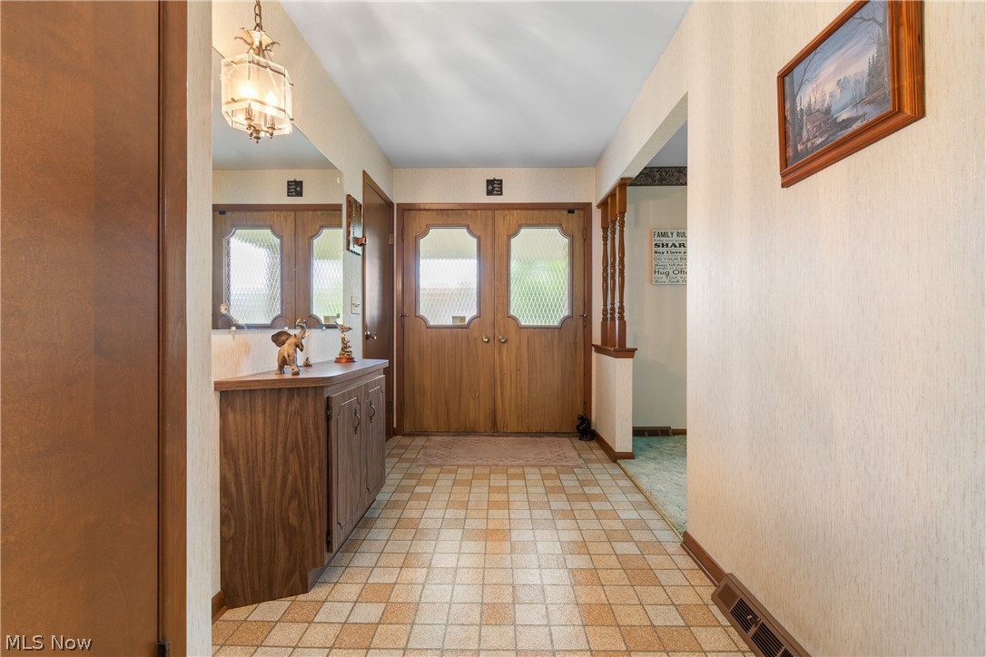 6968 Carol Drive Independence OH 44131