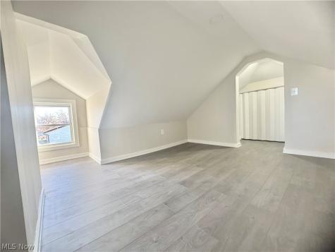 1536 Maine Avenue Lorain OH 44052