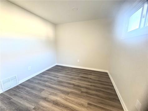 1536 Maine Avenue Lorain OH 44052