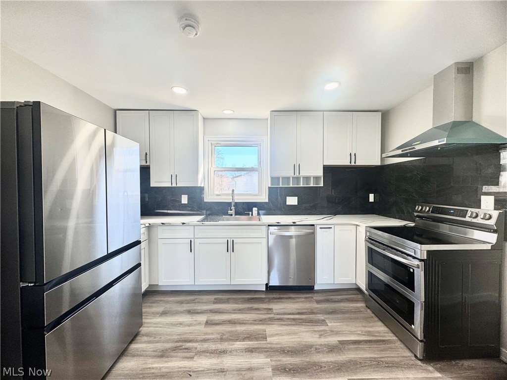 1536 Maine Avenue Lorain OH 44052