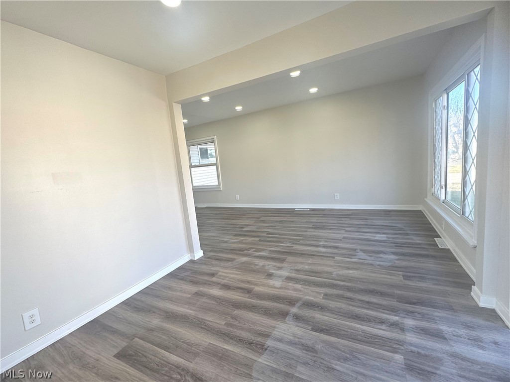 1536 Maine Avenue Lorain OH 44052