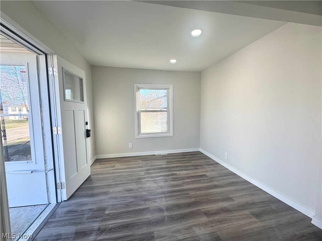 1536 Maine Avenue Lorain OH 44052