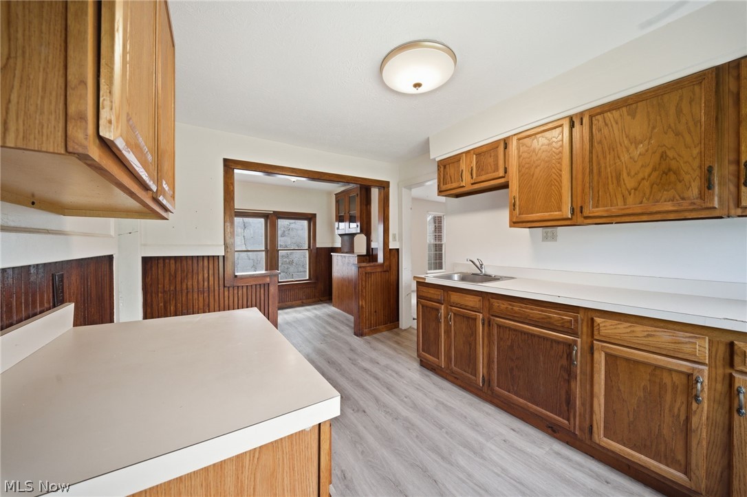 57 W Union Street Geneva OH 44041