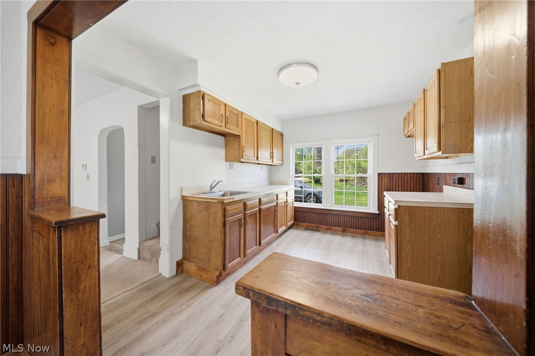 57 W Union Street Geneva OH 44041