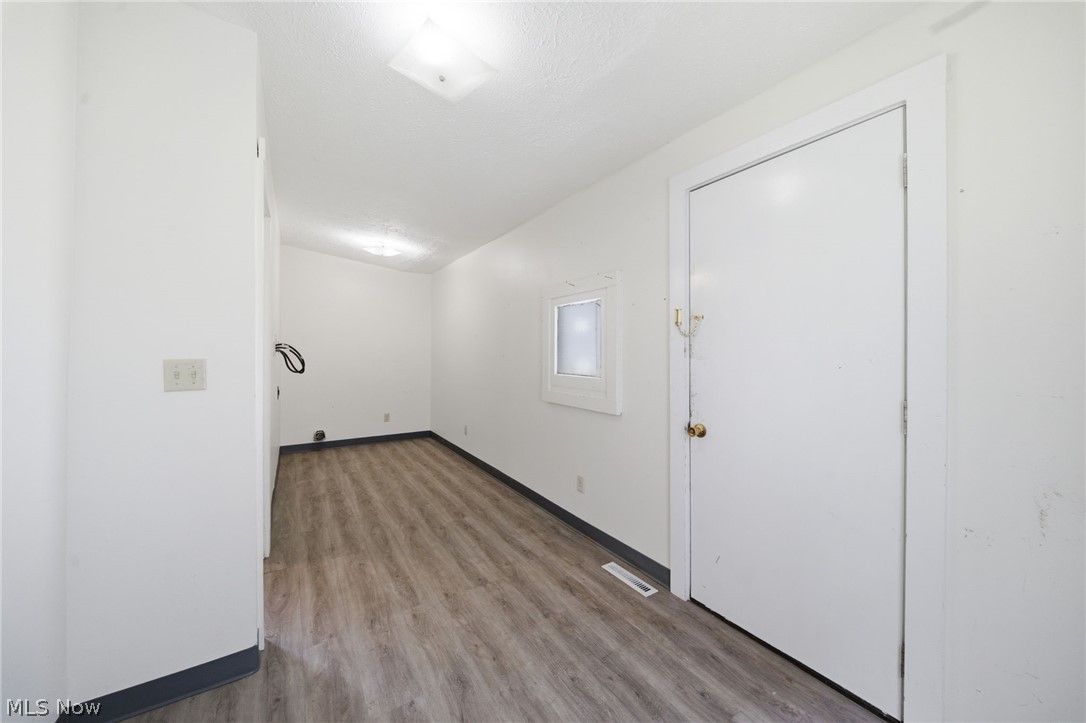 57 W Union Street Geneva OH 44041