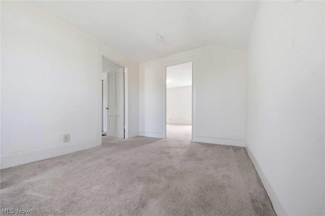 57 W Union Street Geneva OH 44041