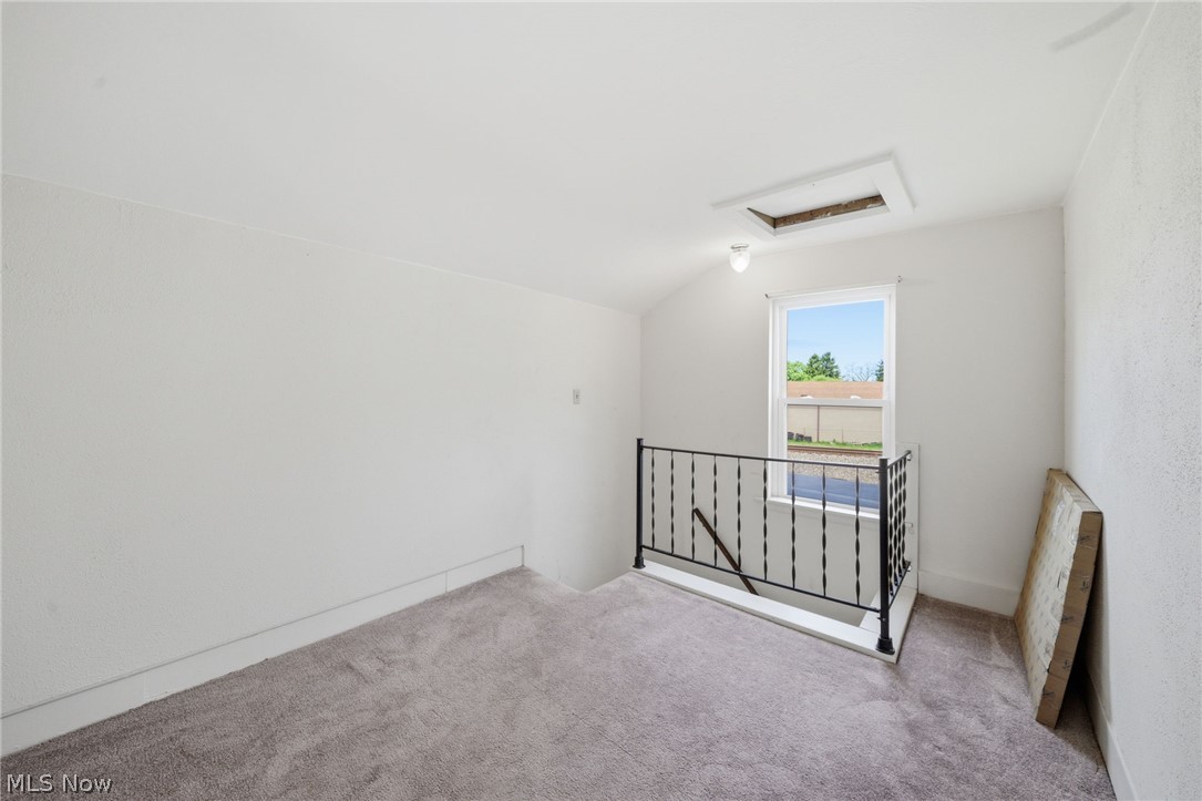 57 W Union Street Geneva OH 44041