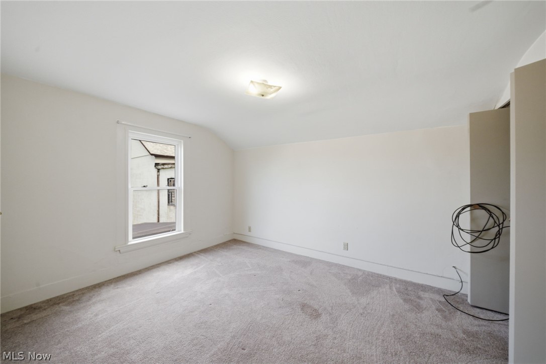 57 W Union Street Geneva OH 44041