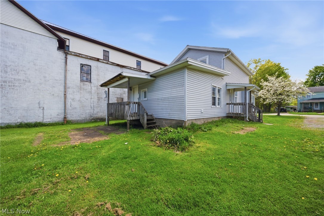 57 W Union Street Geneva OH 44041