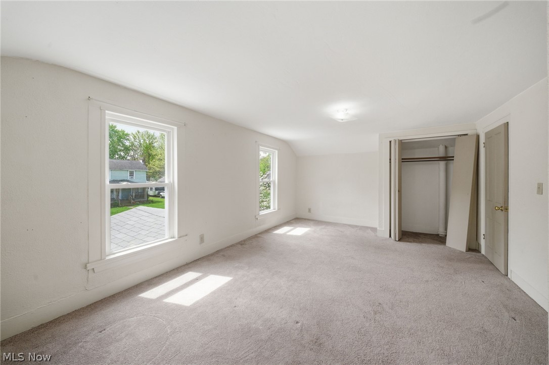 57 W Union Street Geneva OH 44041