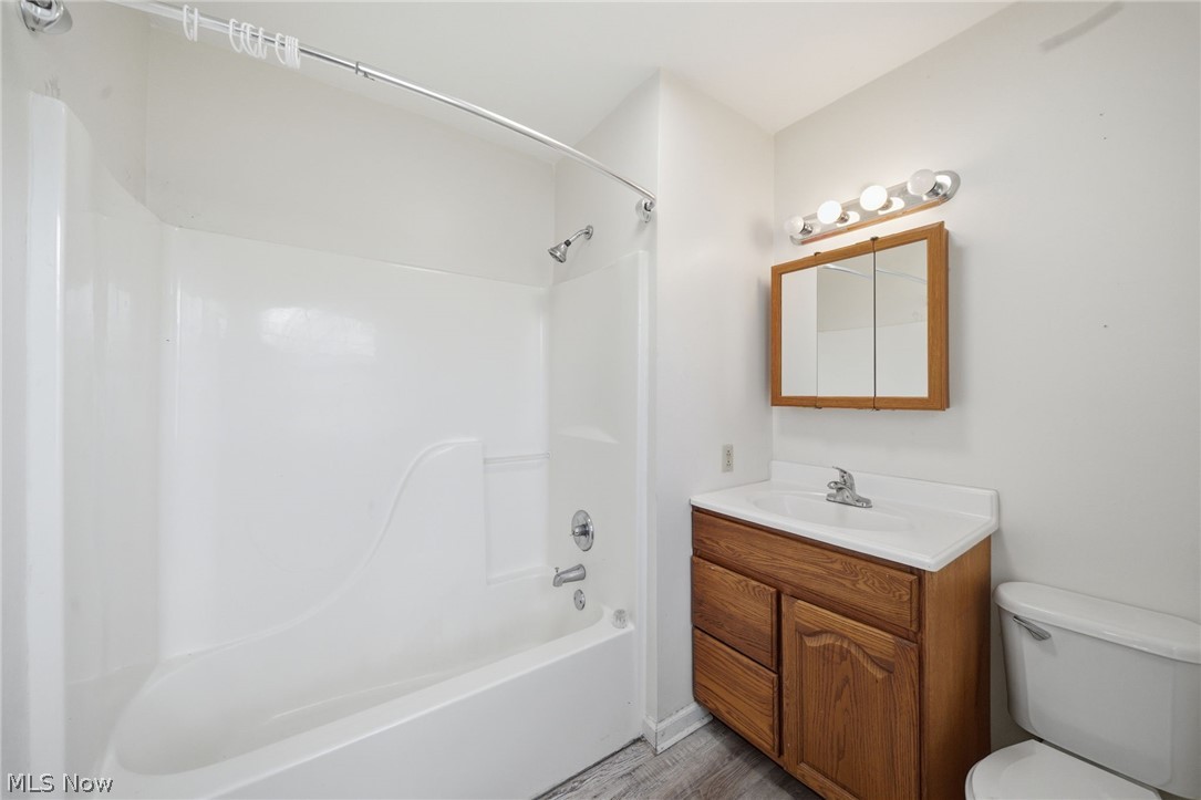 57 W Union Street Geneva OH 44041