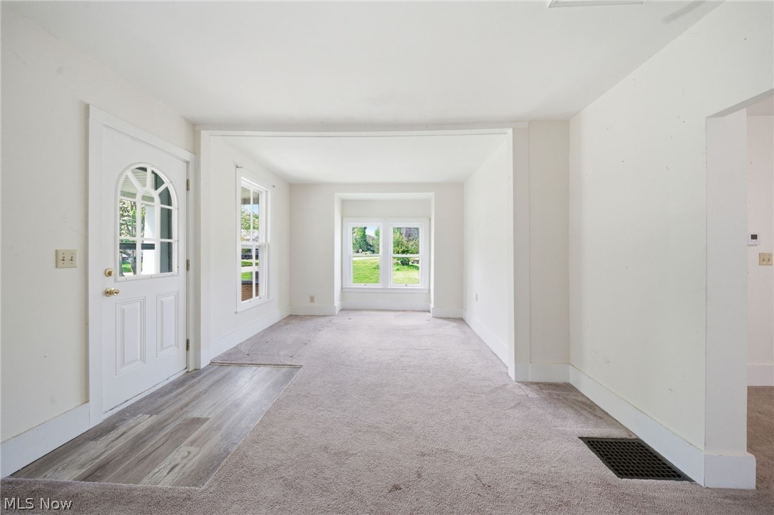 57 W Union Street Geneva OH 44041