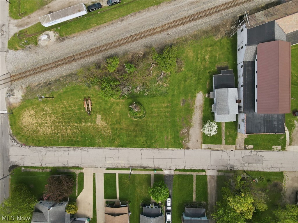 57 W Union Street Geneva OH 44041