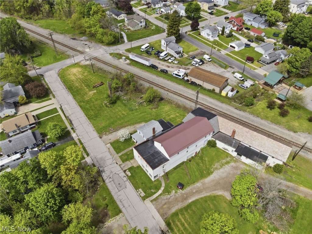 57 W Union Street Geneva OH 44041