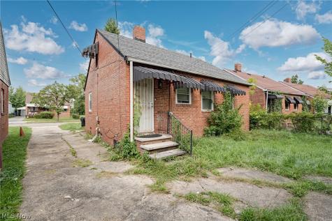 17106 Palda Drive Cleveland OH 44128