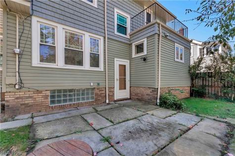 17412 Bradgate Avenue Cleveland OH 44111