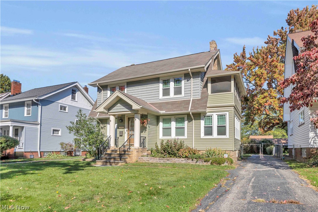 17412 Bradgate Avenue Cleveland OH 44111