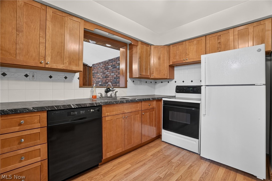 7065 Brook Lane Chesterland OH 44026