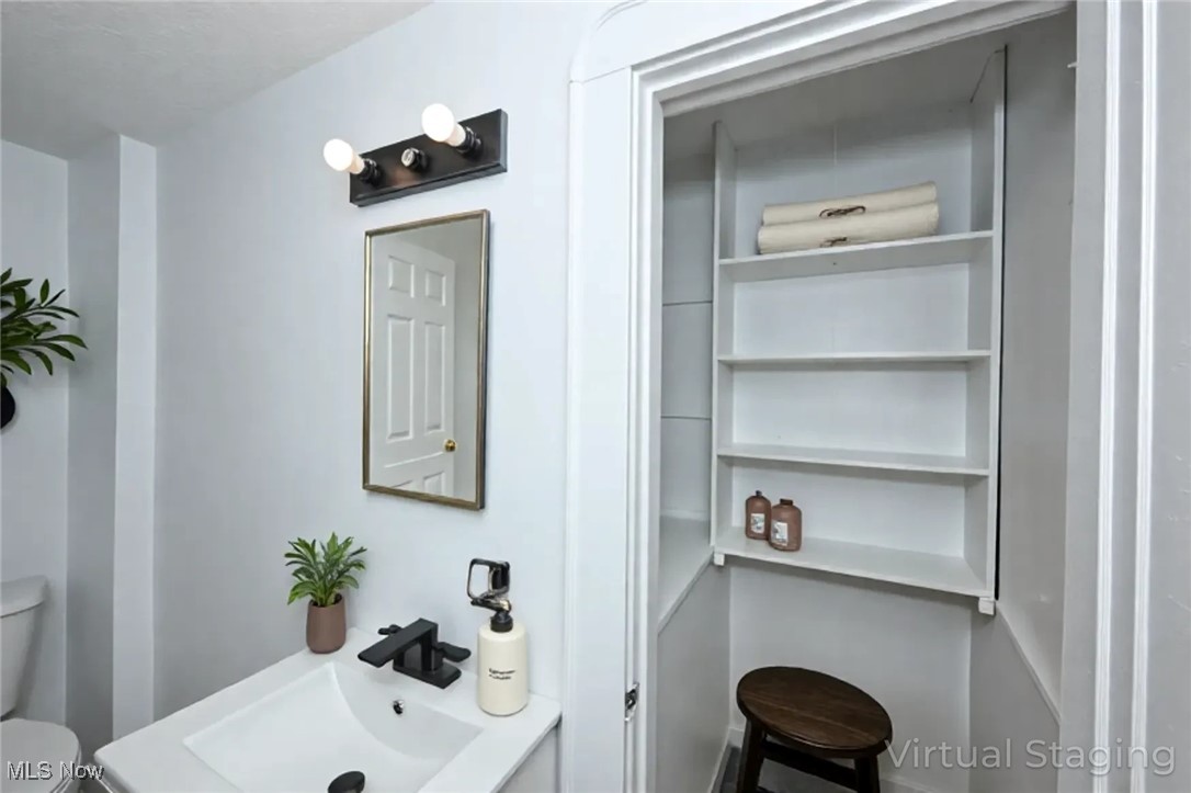 1074 Linden Avenue Akron OH 44310