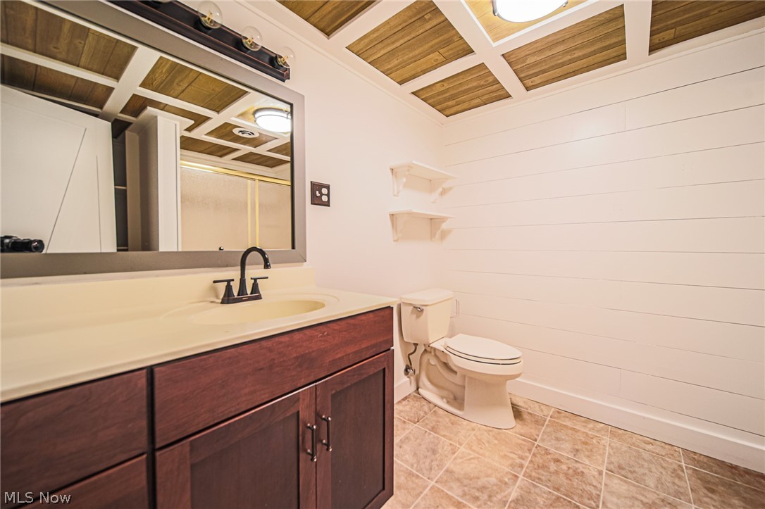 13648 Freedom Road Kimbolton OH 43749