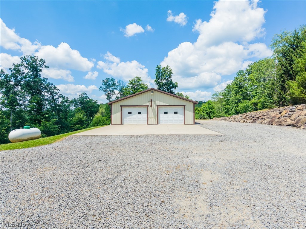 13648 Freedom Road Kimbolton OH 43749