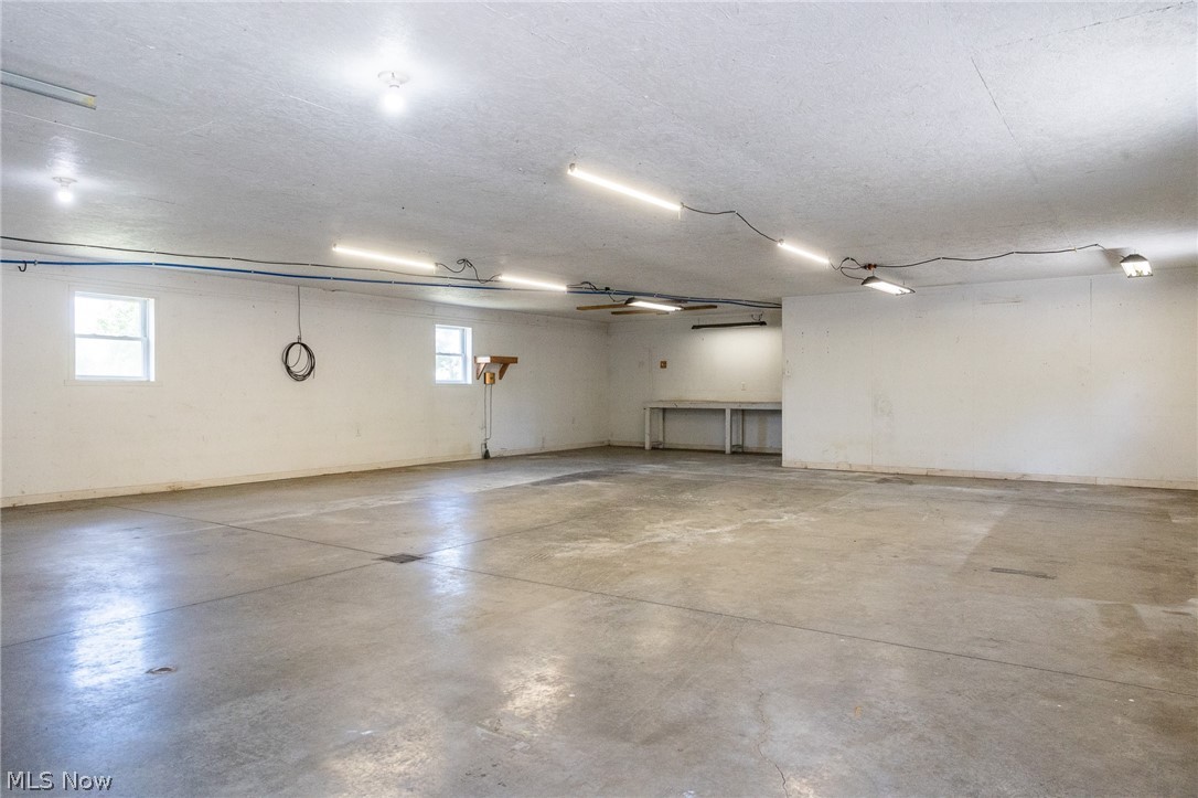 13648 Freedom Road Kimbolton OH 43749