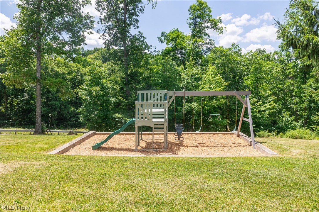 13648 Freedom Road Kimbolton OH 43749