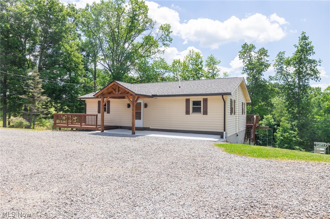 13648 Freedom Road Kimbolton OH 43749