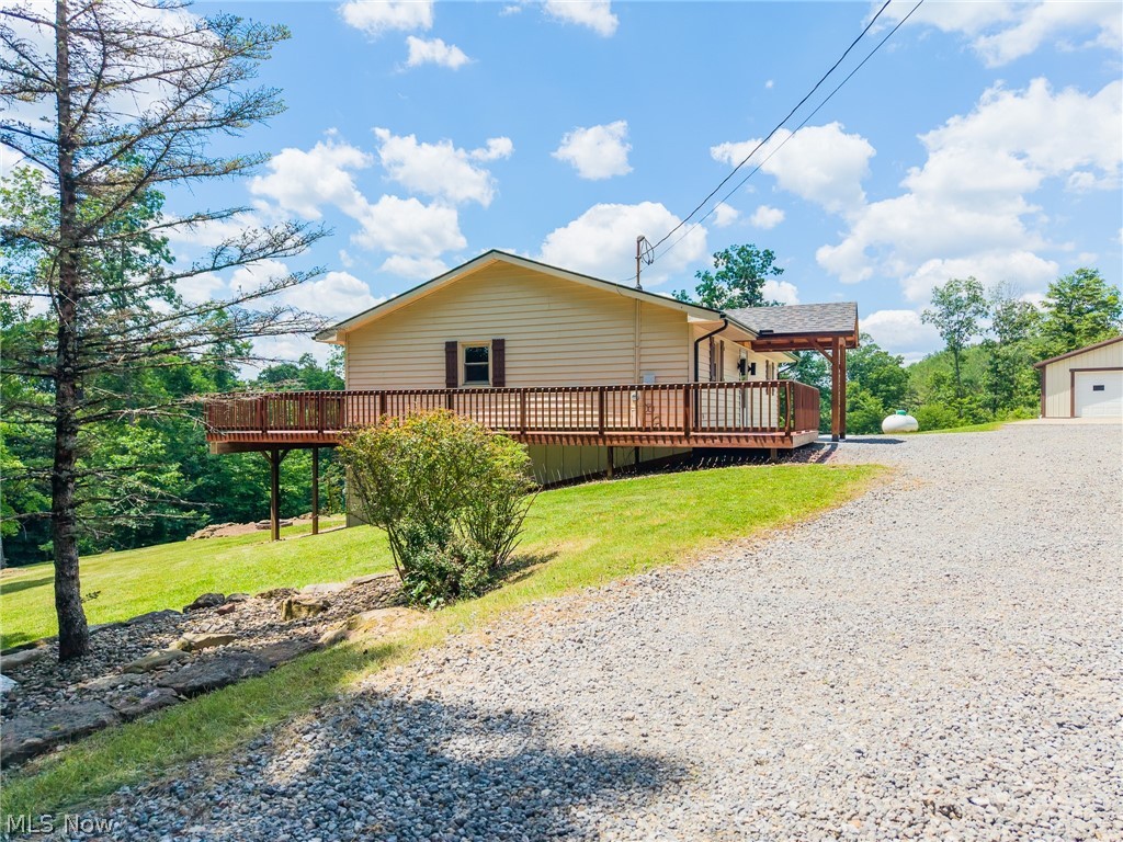 13648 Freedom Road Kimbolton OH 43749