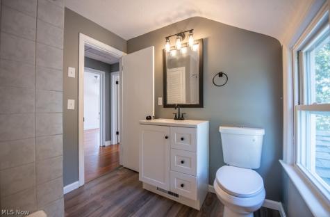 2415 Snyder Avenue NE Canton OH 44714