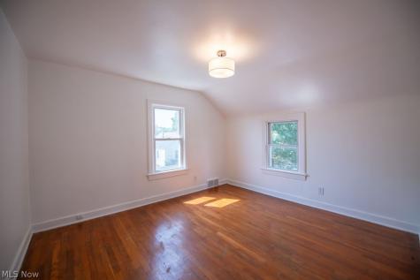 2415 Snyder Avenue NE Canton OH 44714