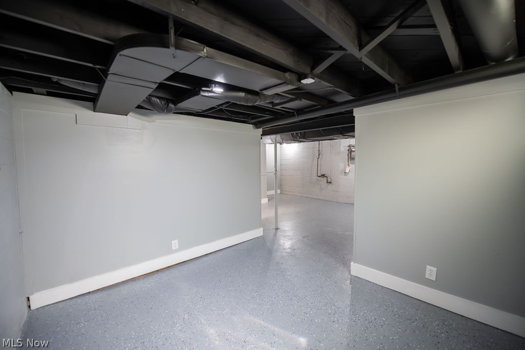 2415 Snyder Avenue NE Canton OH 44714