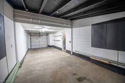 2415 Snyder Avenue NE Canton OH 44714