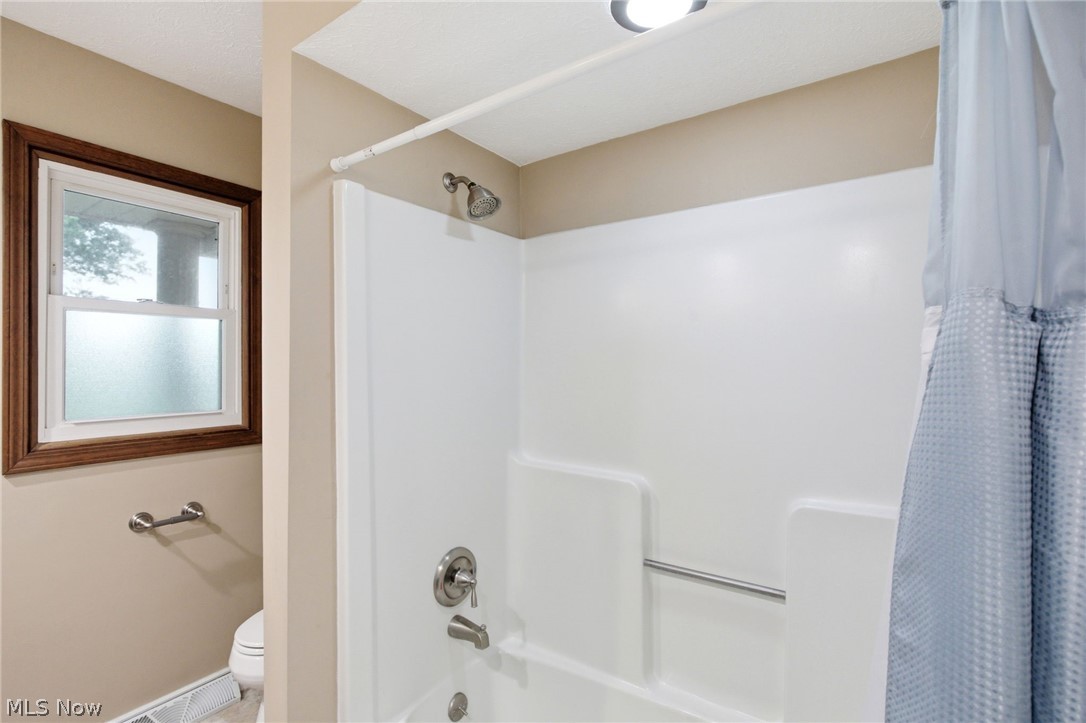 11425 Peach Tree Drive Chesterland OH 44026
