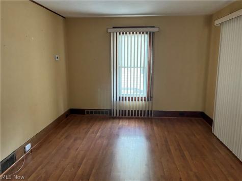 1023 South Street Niles OH 44446