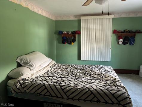 1023 South Street Niles OH 44446
