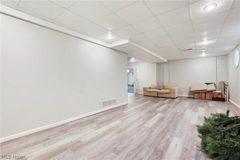 254 W Wayne Avenue Wooster OH 44691