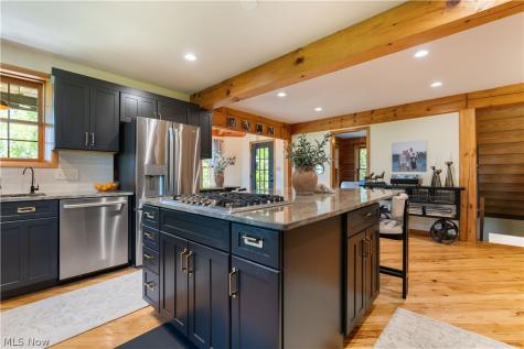3680 Diamond Street NE Canton OH 44721