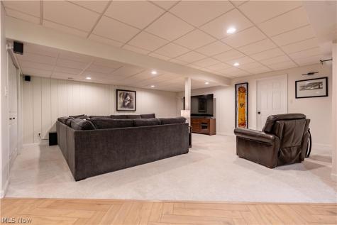 3680 Diamond Street NE Canton OH 44721