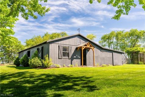 3680 Diamond Street NE Canton OH 44721