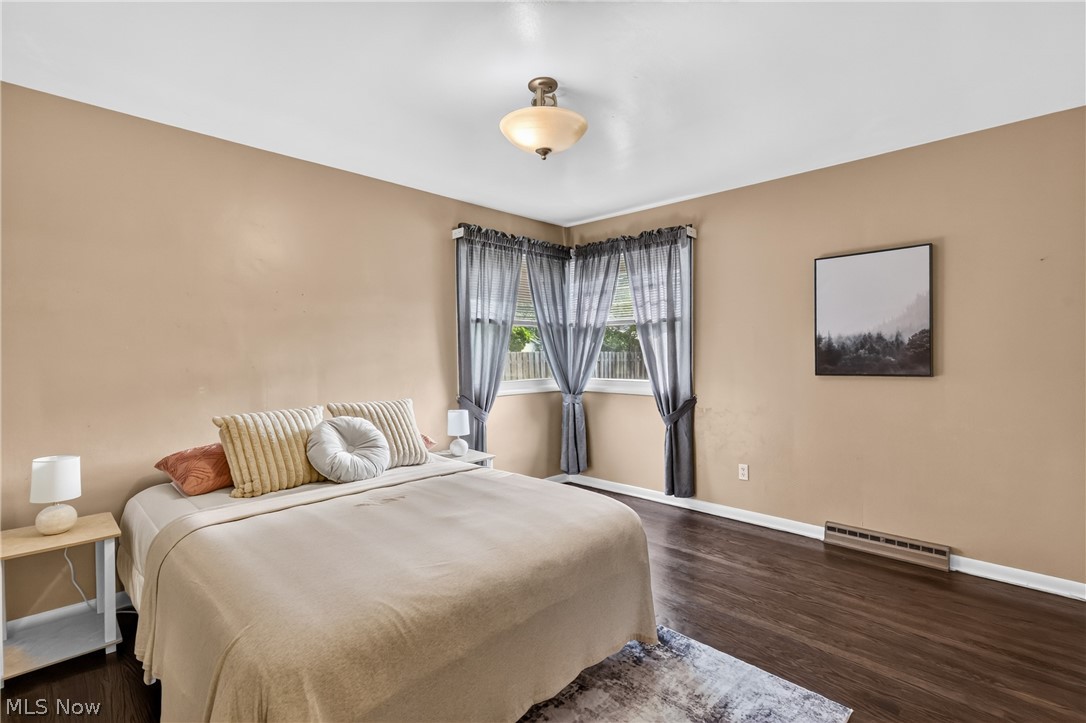 483 Charles Avenue Cortland OH 44410