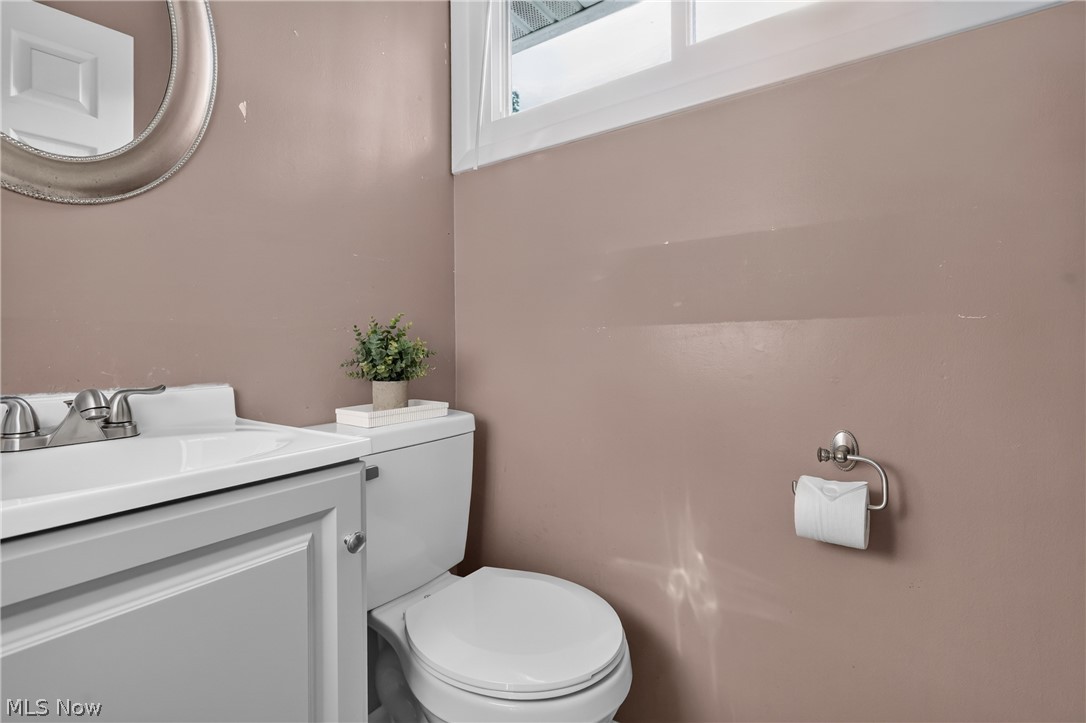 483 Charles Avenue Cortland OH 44410