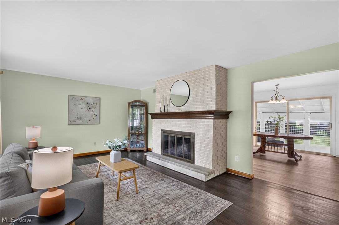 483 Charles Avenue Cortland OH 44410