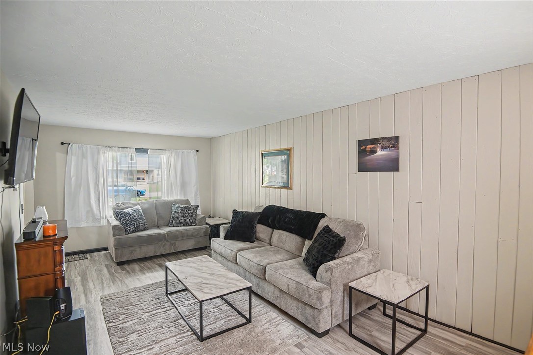 120 Winter Lane Cortland OH 44410