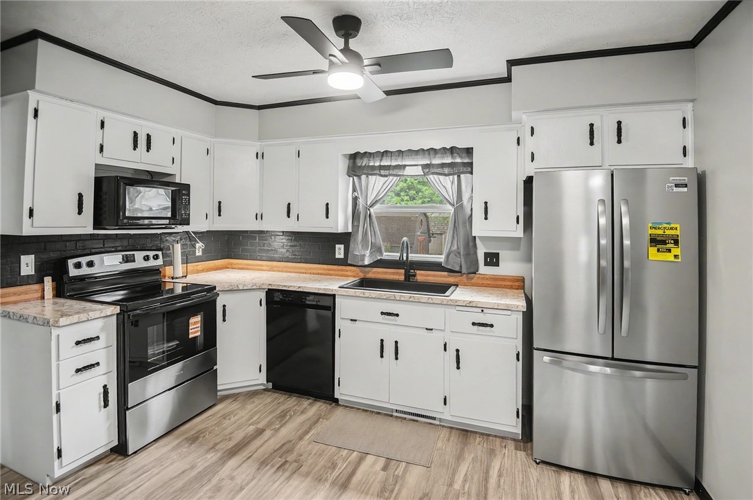 120 Winter Lane Cortland OH 44410